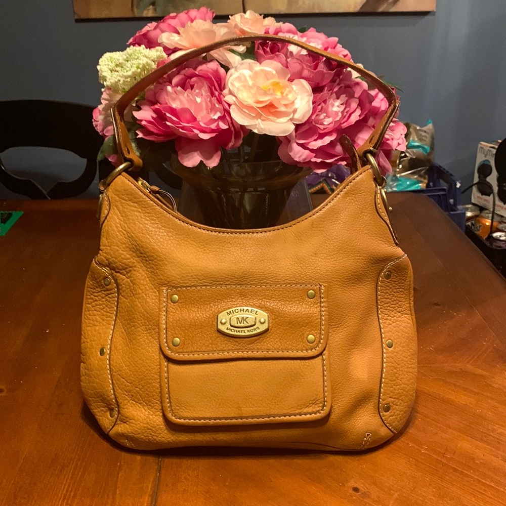 Michael Kors Vintage leather shoulder purse